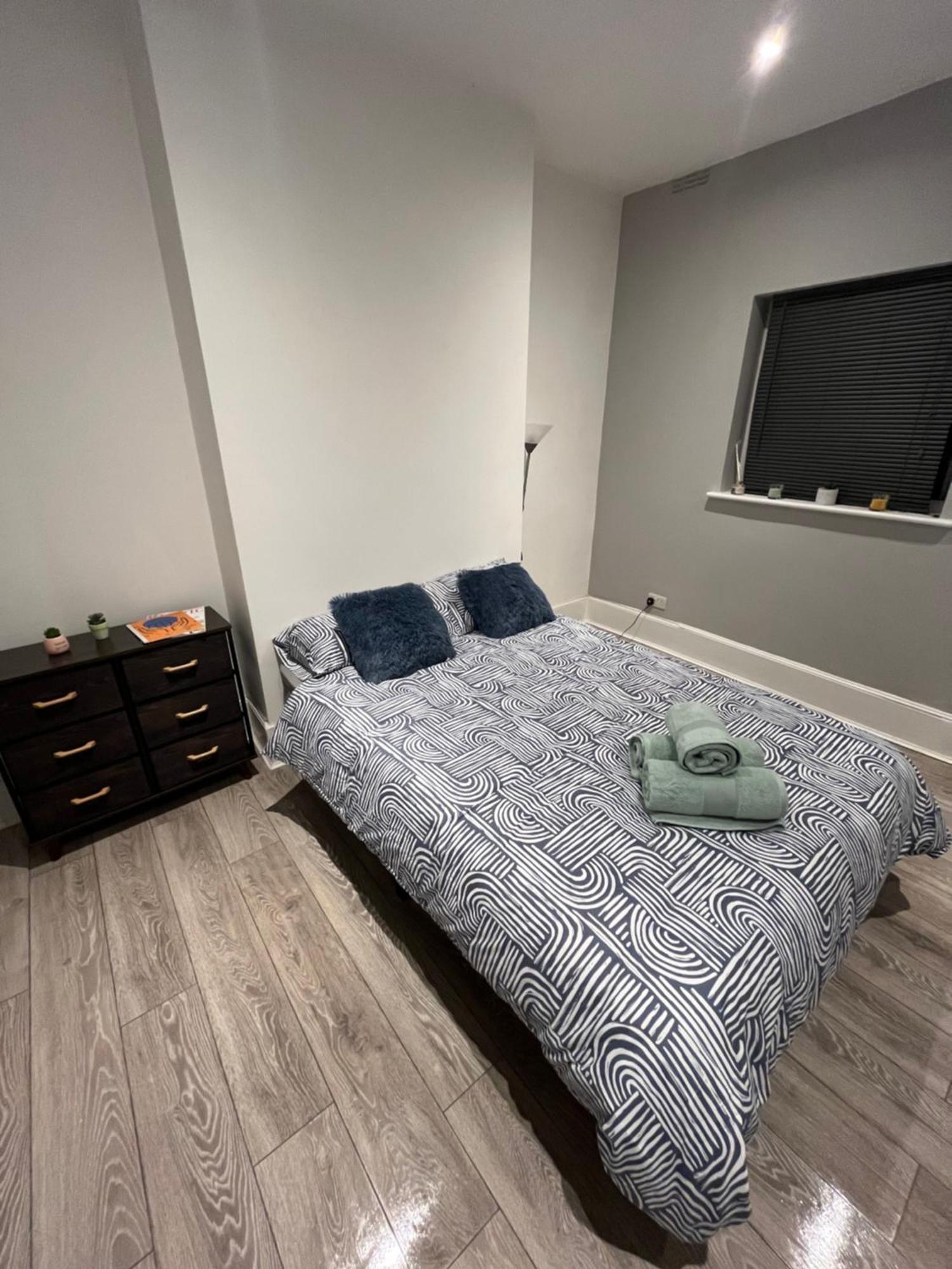 Super Central 2 Bed Flat ลอนดอน ภายนอก รูปภาพ