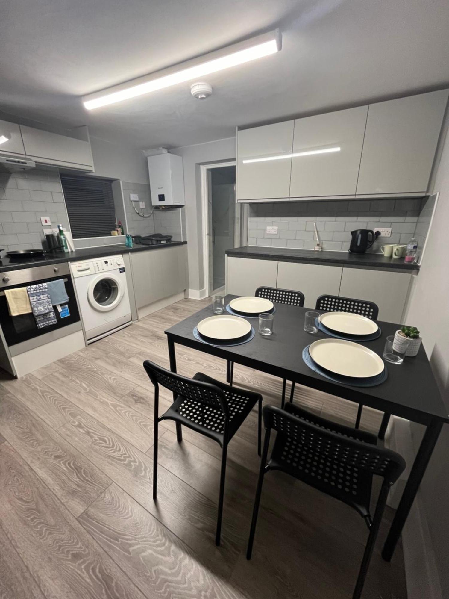 Super Central 2 Bed Flat ลอนดอน ภายนอก รูปภาพ